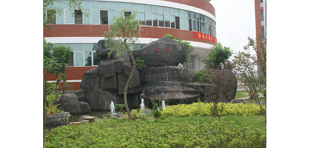 泉州醫(yī)學(xué)高等?？茖W(xué)校 - 最美院校