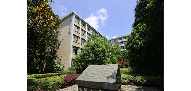 江西職業(yè)技術大學 - 最美大學