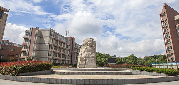 我的大學(xué)-大學(xué)志