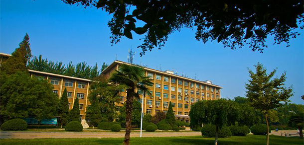 鄭州輕工業(yè)大學 - 最美大學