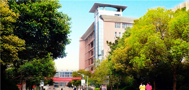 平頂山工業(yè)職業(yè)技術(shù)學院 - 最美大學