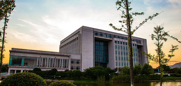 中南大學 - 最美大學
