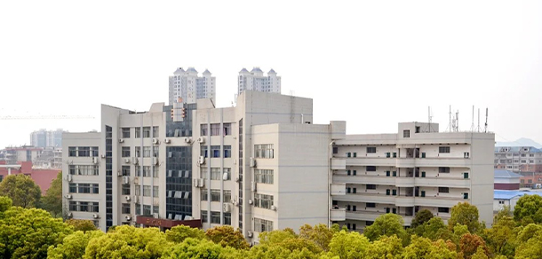 婁底職業(yè)技術學院 - 最美大學
