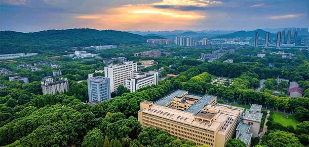 華中科技大學 - 最美院校