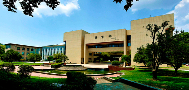 華中科技大學 - 最美大學
