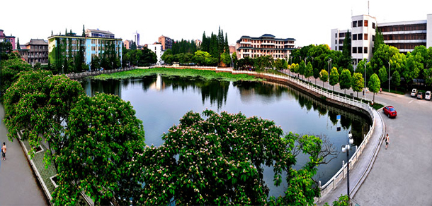 長江大學 - 最美大學