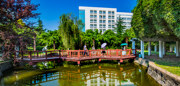 湖北大學知行學院 - 最美大學