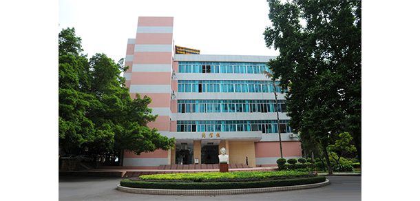 廣東第二師范學院 - 最美大學