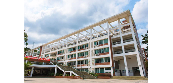深圳職業(yè)技術大學 - 最美大學