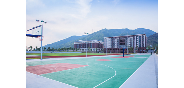 廣東肇慶航空職業(yè)學院 - 最美大學
