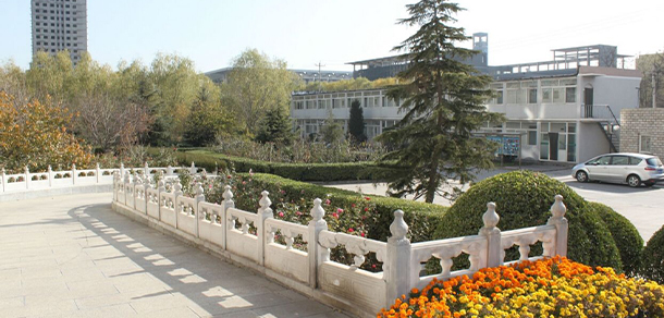 北京經貿職業(yè)學院 - 最美院校