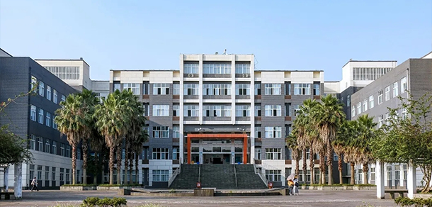 我的大學(xué)-大學(xué)志