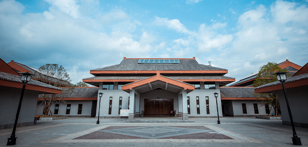 我的大學(xué)-大學(xué)志
