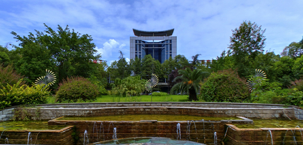 四川工程職業(yè)技術(shù)大學 - 最美大學