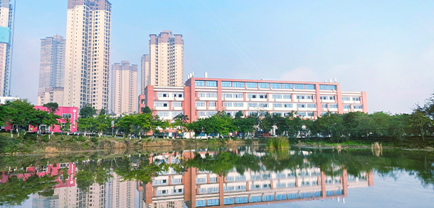 四川三河職業(yè)學院 - 最美大學
