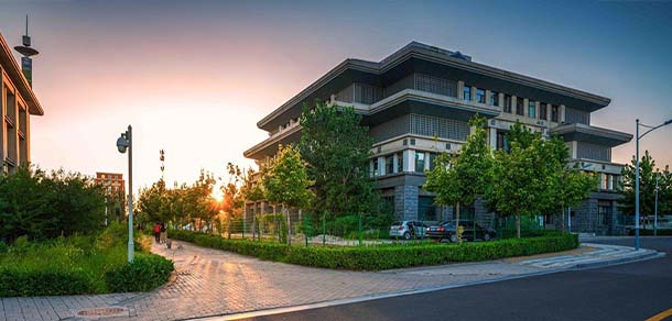 山西中醫(yī)藥大學 - 最美院校