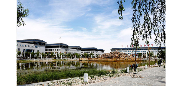 河套學院 - 最美大學