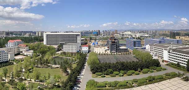 內蒙古鴻德文理學院 - 最美院校