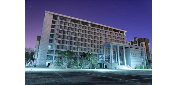 內蒙古鴻德文理學院 - 最美大學