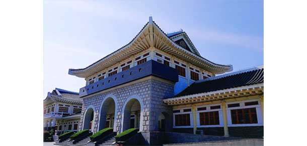 延邊大學 - 最美院校