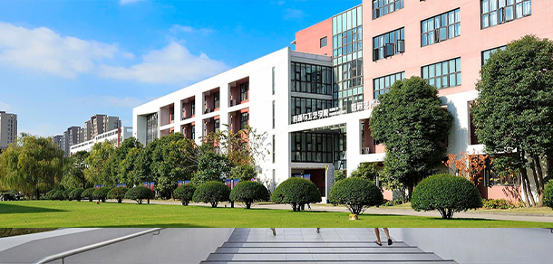 我的大學(xué)-大學(xué)志